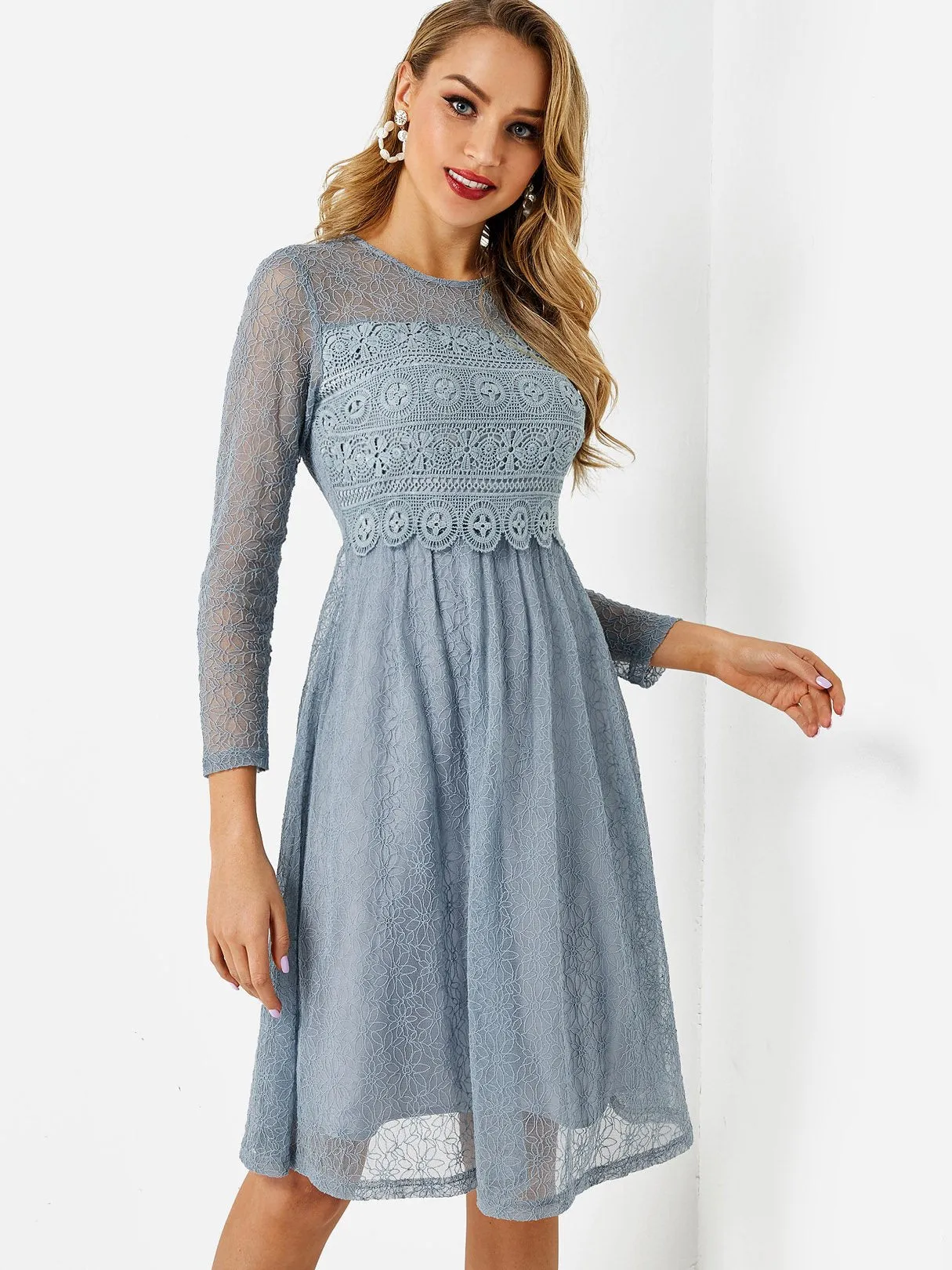 Wholesale Blue Round Neck 3/4 Sleeve Length Plain Lace Midi Dress