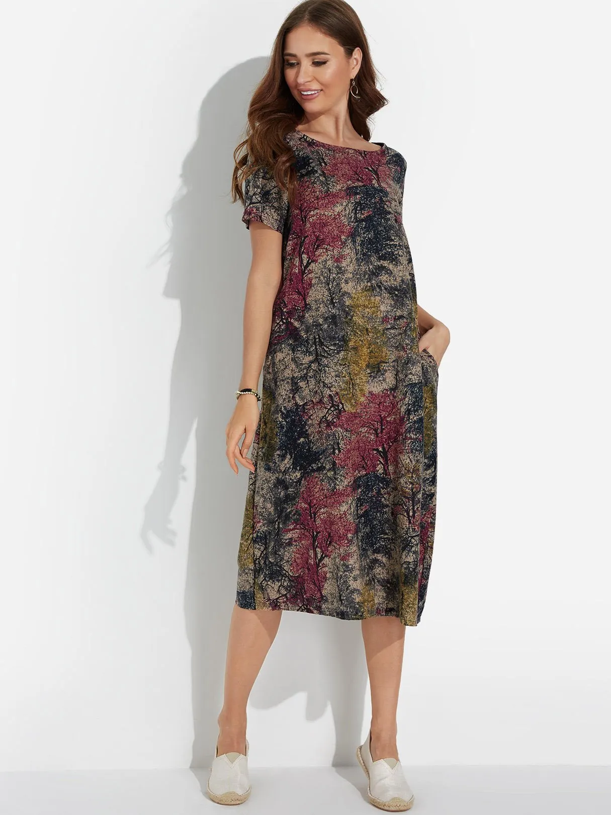 Wholesale Red Round Neck Short Sleeve Floral Print Midi Dress