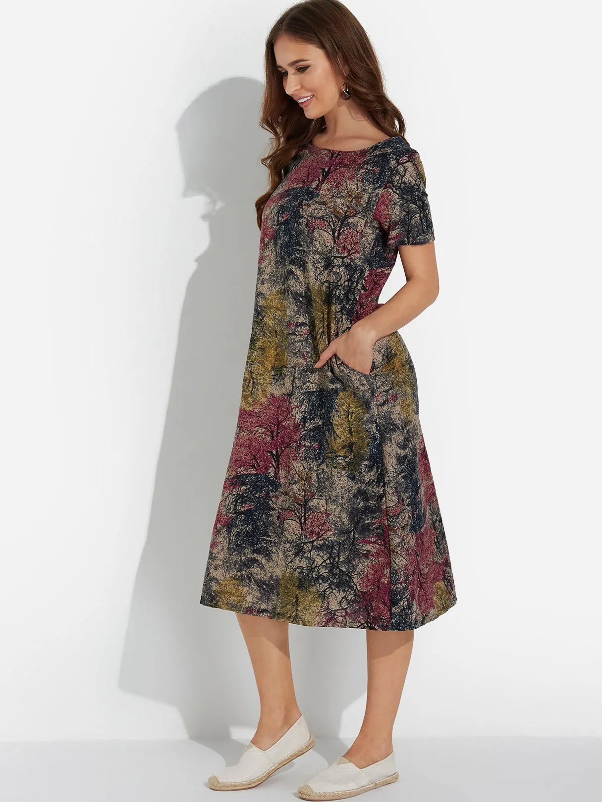 Wholesale Red Round Neck Short Sleeve Floral Print Midi Dress