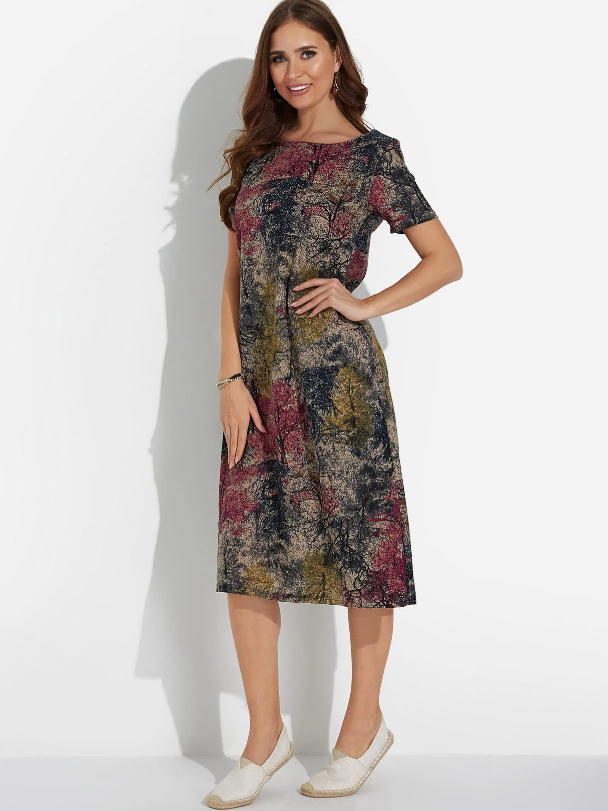 Wholesale Red Round Neck Short Sleeve Floral Print Midi Dress